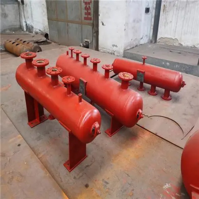 卓尼分集水器安装高度